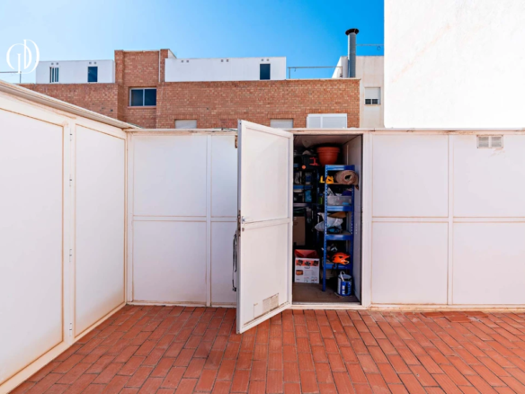 Ático en venta en Calle Granada